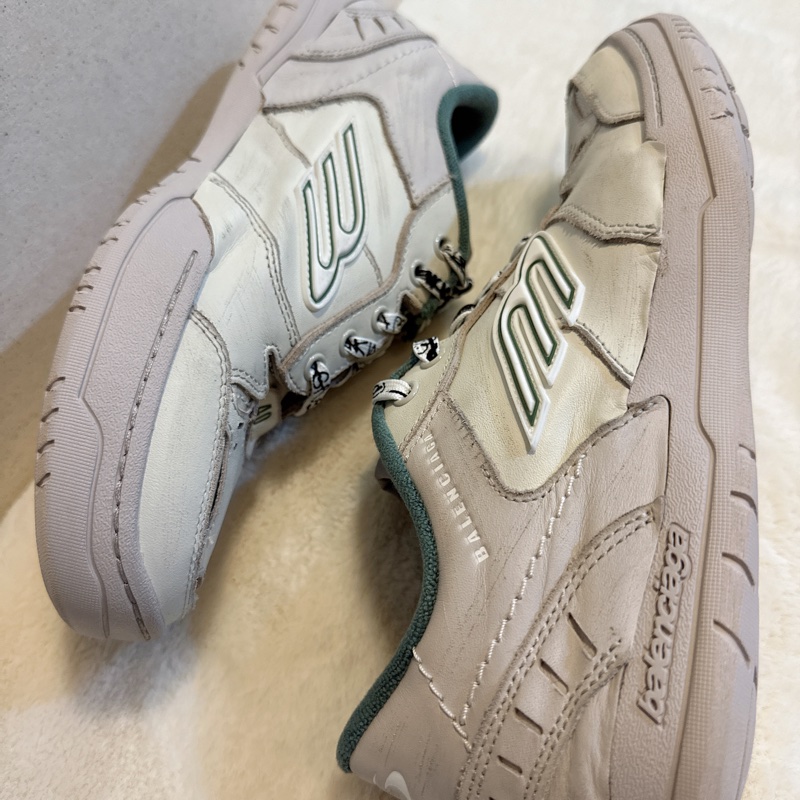 櫃上33900僅試穿✨ Balenciaga 巴黎世家 2025 HAMPTONS 復古做舊休閒鞋#40-2