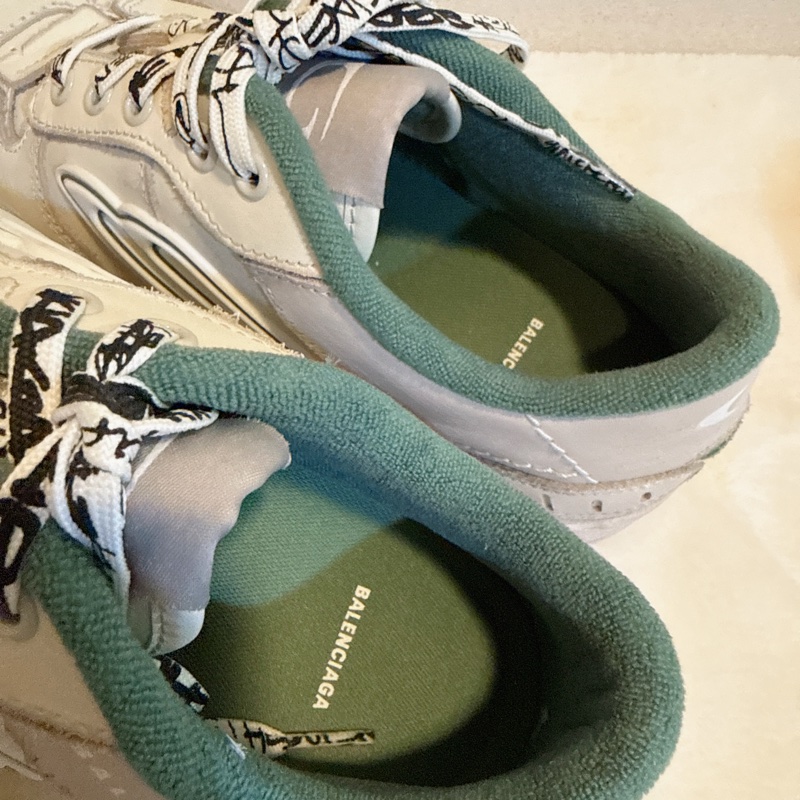 櫃上33900僅試穿✨ Balenciaga 巴黎世家 2025 HAMPTONS 復古做舊休閒鞋#40-9