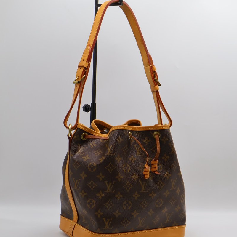 LOUIS VUITTON Noe BB老花水桶包-16