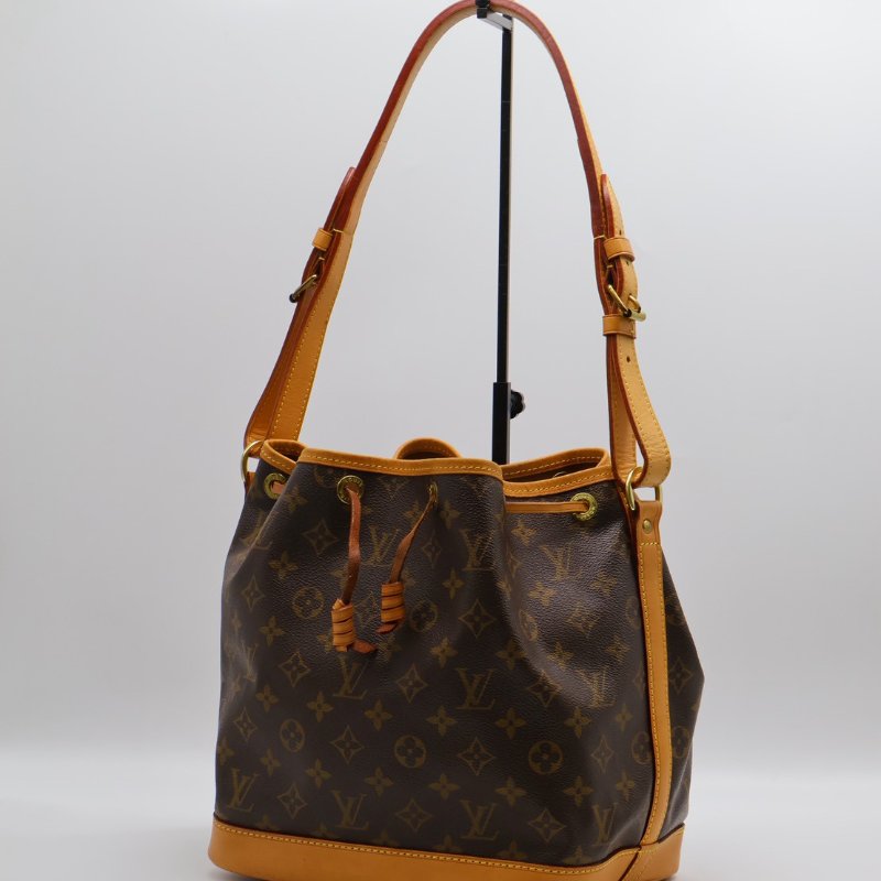 LOUIS VUITTON Noe BB老花水桶包-17