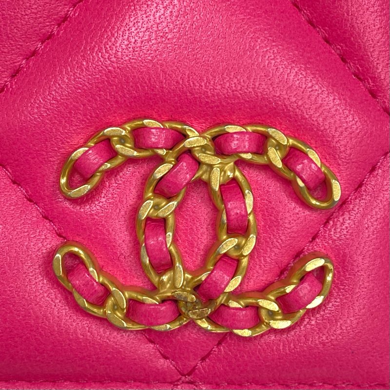☆ Chanel 香奈兒 Hot Pink Lambskin Passport Case 桃紅色小羊皮護照套 - 267000240-14