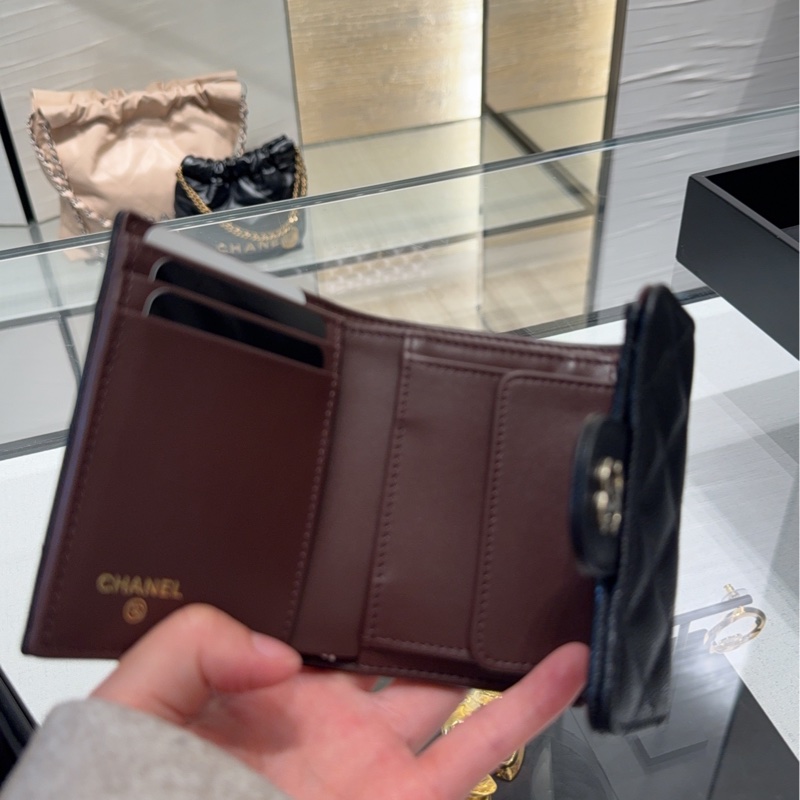 Chanel 荔枝皮三折短夾-2