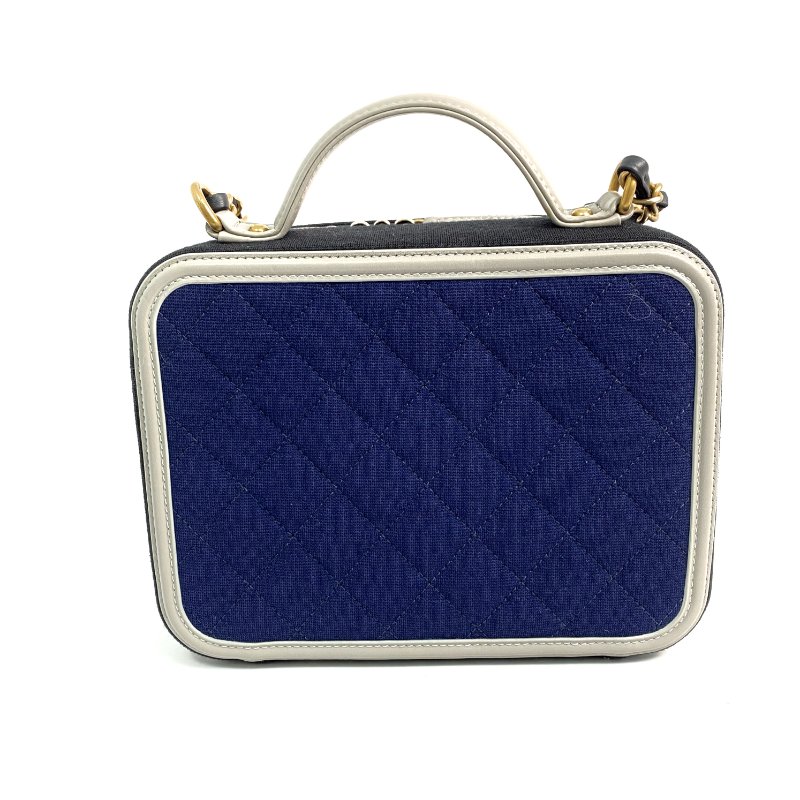 △ Chanel 香奈兒 Black And Navy Canvas Filigree Gold Tone Metal Chain Vanity Case No.28 黑色和深藍色帆布金色金屬鎖鏈化妝箱No.28 - 267000461-3