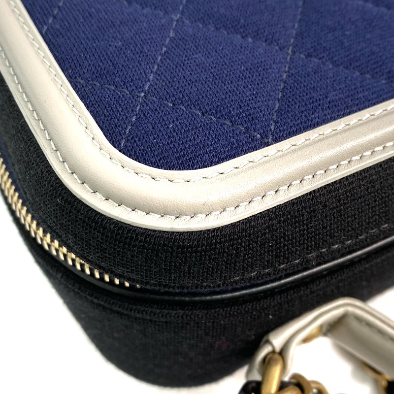 △ Chanel 香奈兒 Black And Navy Canvas Filigree Gold Tone Metal Chain Vanity Case No.28 黑色和深藍色帆布金色金屬鎖鏈化妝箱No.28 - 267000461-12