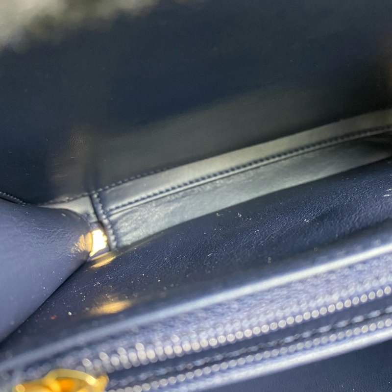 △ Chanel 香奈兒 Black And Navy Canvas Filigree Gold Tone Metal Chain Vanity Case No.28 黑色和深藍色帆布金色金屬鎖鏈化妝箱No.28 - 267000461-18