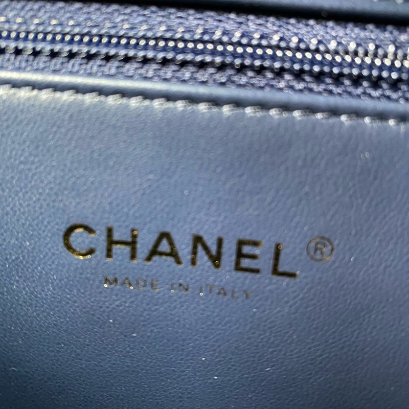 △ Chanel 香奈兒 Black And Navy Canvas Filigree Gold Tone Metal Chain Vanity Case No.28 黑色和深藍色帆布金色金屬鎖鏈化妝箱No.28 - 267000461-22