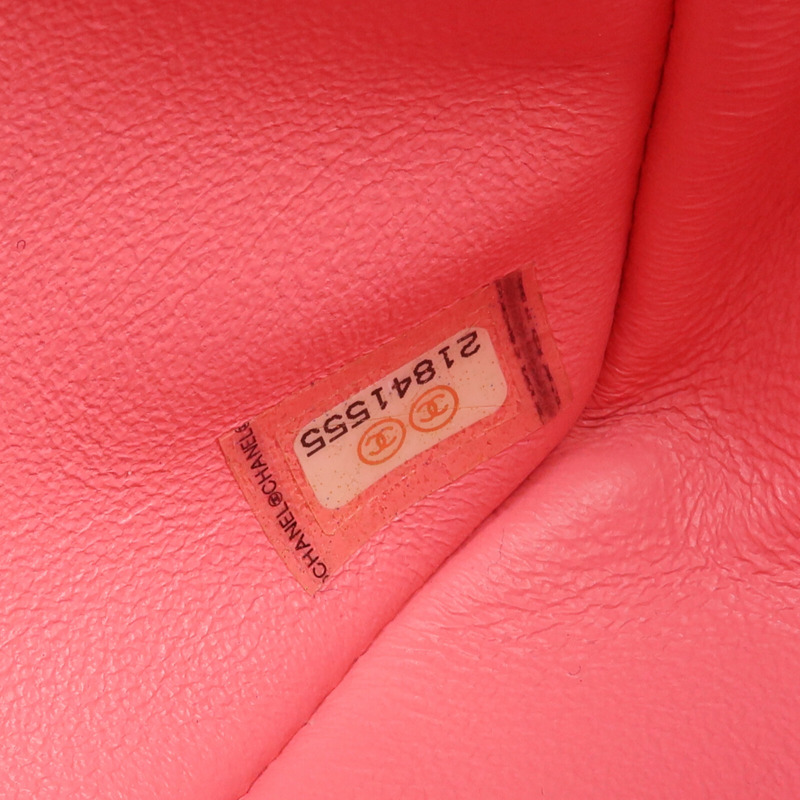 CHANEL 漆皮皮革Mini Classic 20銀扣鏈帶肩背袋-14