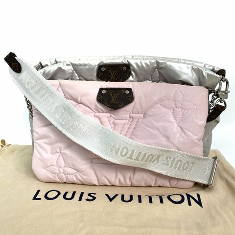△ Louis Vuitton 路易威登 Pink And Silver Nylon Monogram Maxi Multi Pochette Accessoires Shoulder Bag M21056 粉紅色和銀色尼龍經典老花肩背袋 - 267000241