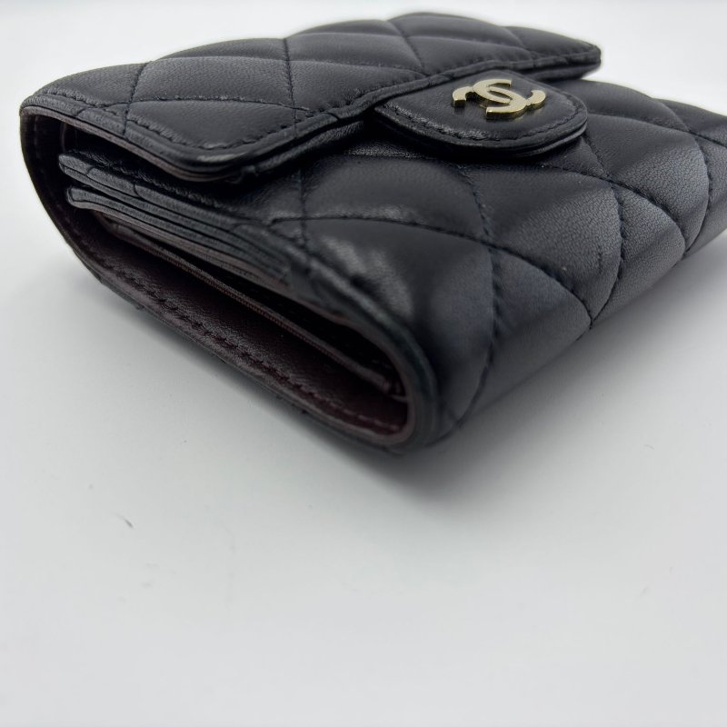 Chanel 經典菱格紋短夾-8