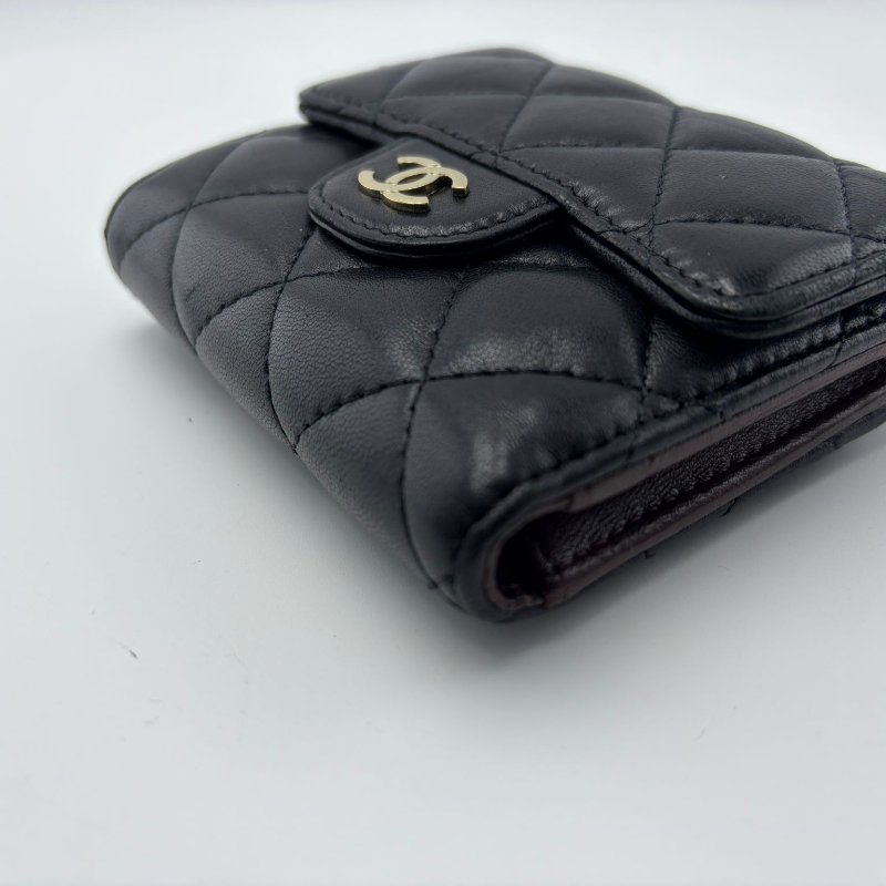 Chanel 經典菱格紋短夾-10