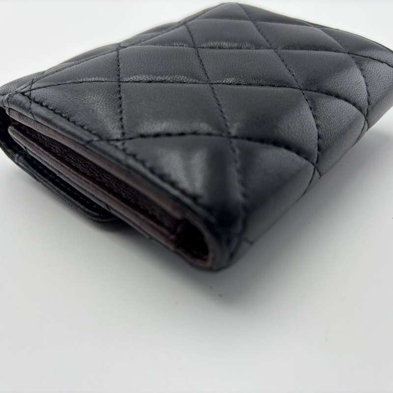 Chanel 經典菱格紋短夾-11