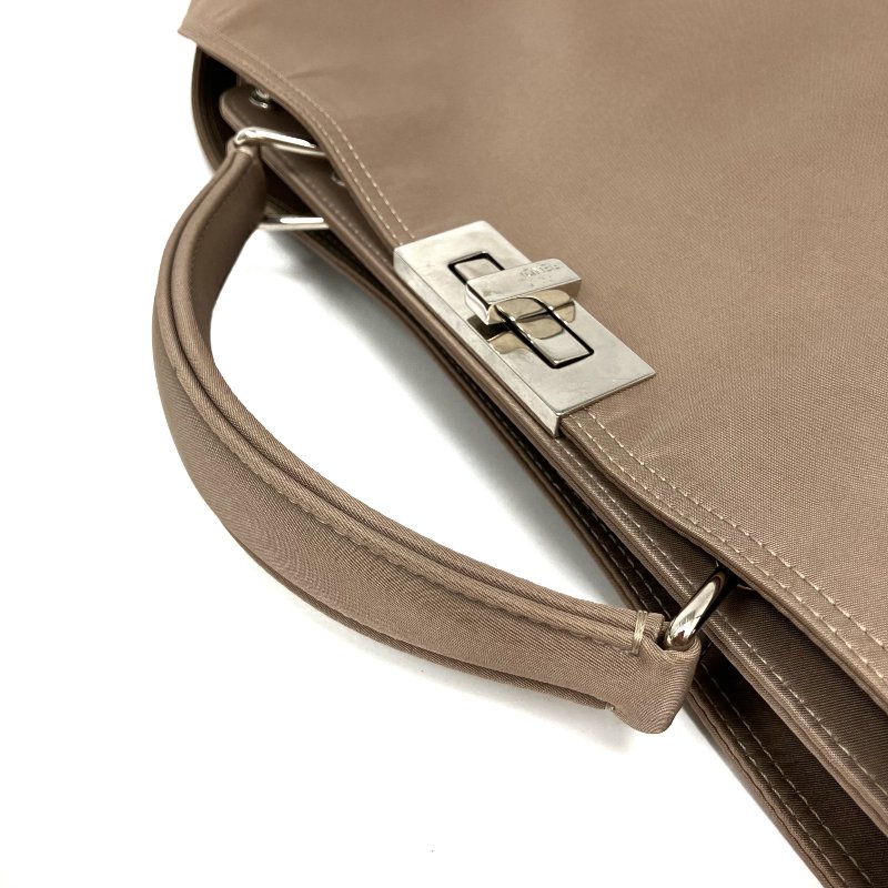 ☆ Fendi 芬迪 Beige Nylon Peekaboo 2 Way Bag 淺啡色尼龍兩用袋 - 267000404-10