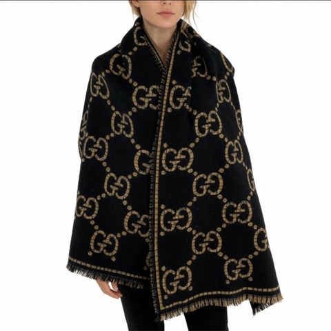 GUCCI 100%羊毛圍巾192*49