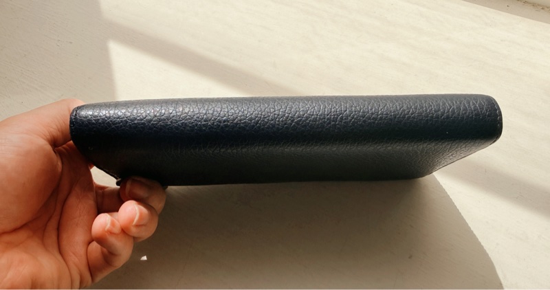 Vivienne Westwood 經典土星🪐靛色牛皮革 長夾-1