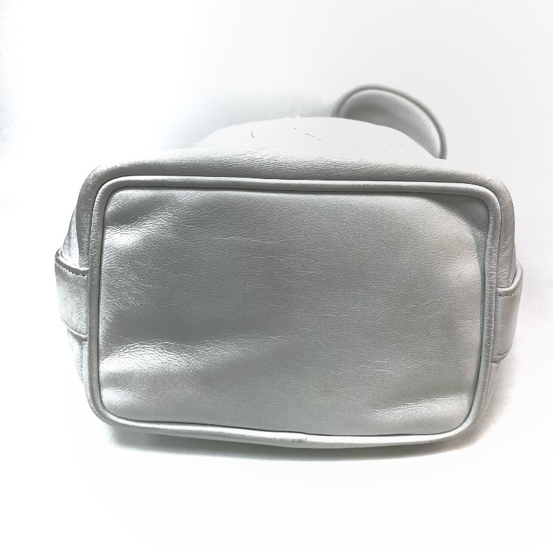 △ Chanel 香奈兒 White Lambskin Gold Tone Metal Small Bucket Bag No.23 白色小羊皮金色金屬水桶袋No.23 - 267000697-5