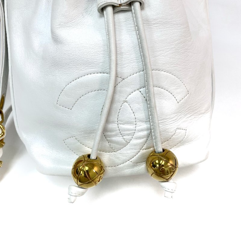 △ Chanel 香奈兒 White Lambskin Gold Tone Metal Small Bucket Bag No.23 白色小羊皮金色金屬水桶袋No.23 - 267000697-14