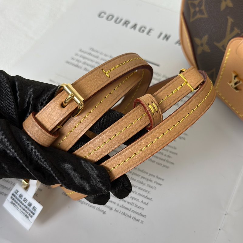 LOUIS VUITTON Deauville mini相機包-9