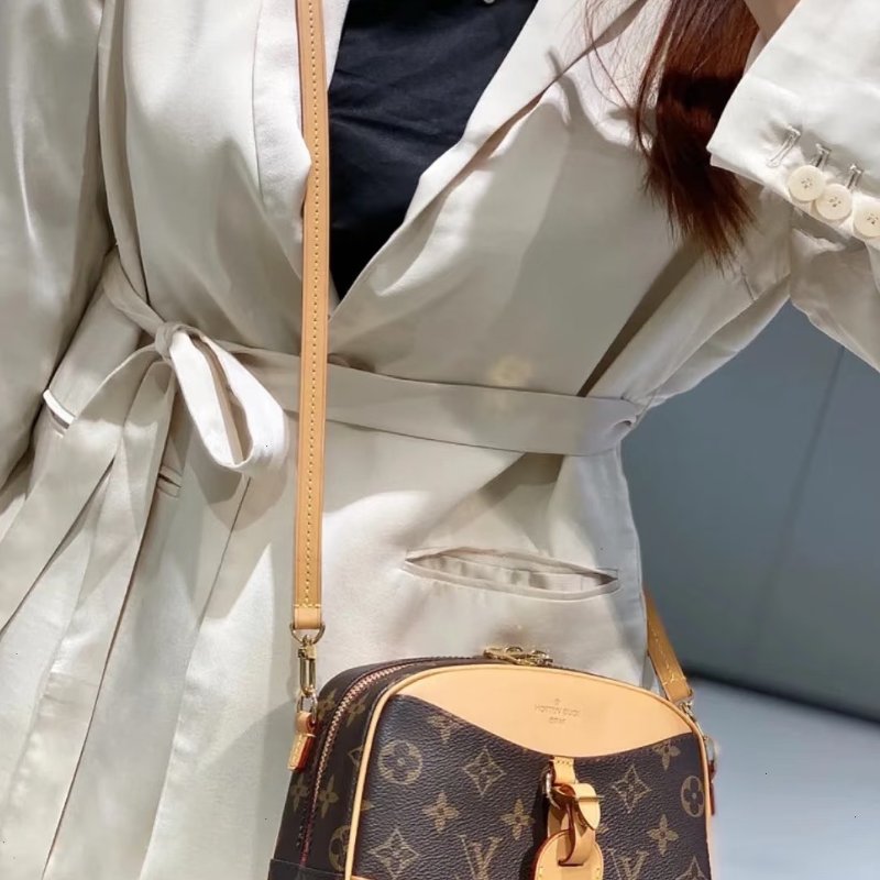 LOUIS VUITTON Deauville mini相機包-16