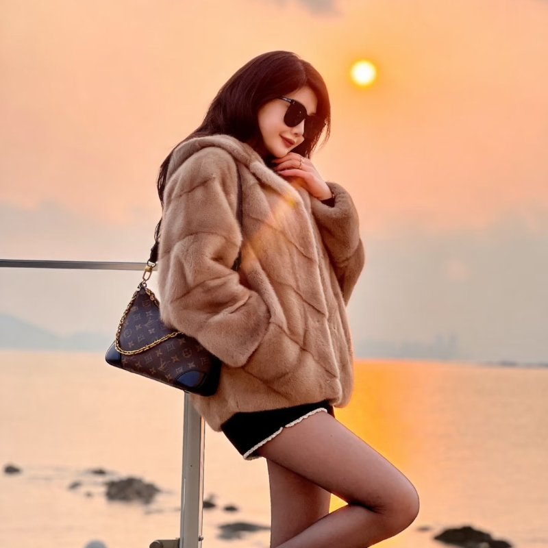 LOUIS VUITTON Boulogne牛角包 - PM黑-13