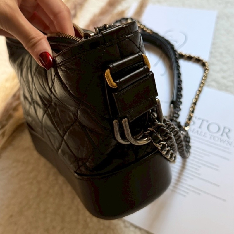 香奈兒黑金流浪包小號-14