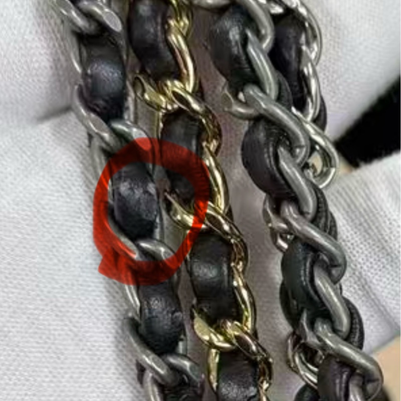 香奈兒黑金流浪包小號-24