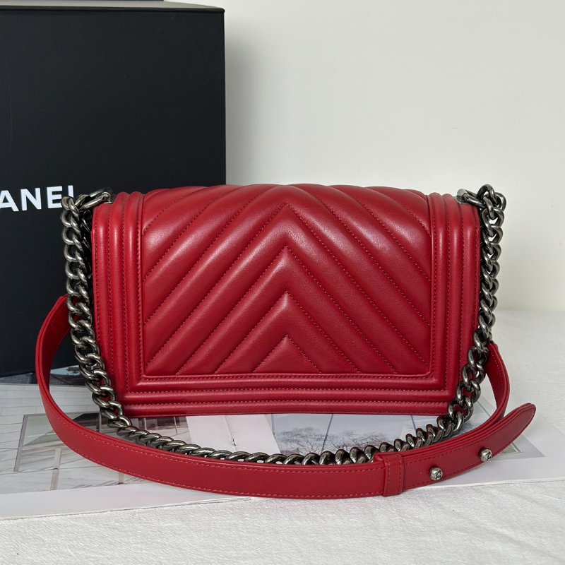 CHANEL Boy25 V紋牛皮口蓋包 - 紅銀22開-4