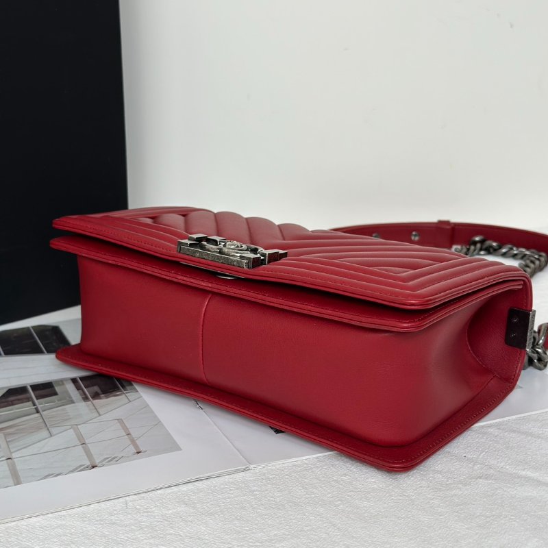 CHANEL Boy25 V紋牛皮口蓋包 - 紅銀22開-5