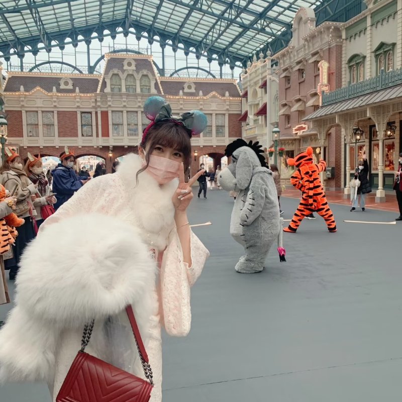 CHANEL Boy25 V紋牛皮口蓋包 - 紅銀22開-12