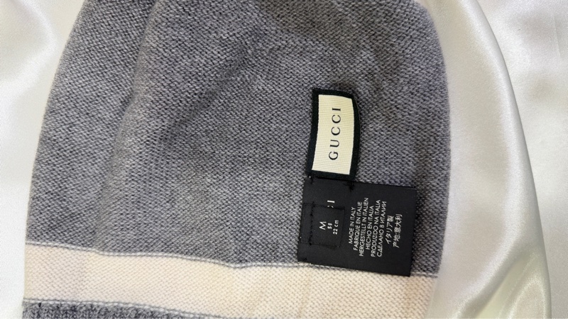 GUCCI 銀色GG Logo 白色條紋羊毛毛帽-5