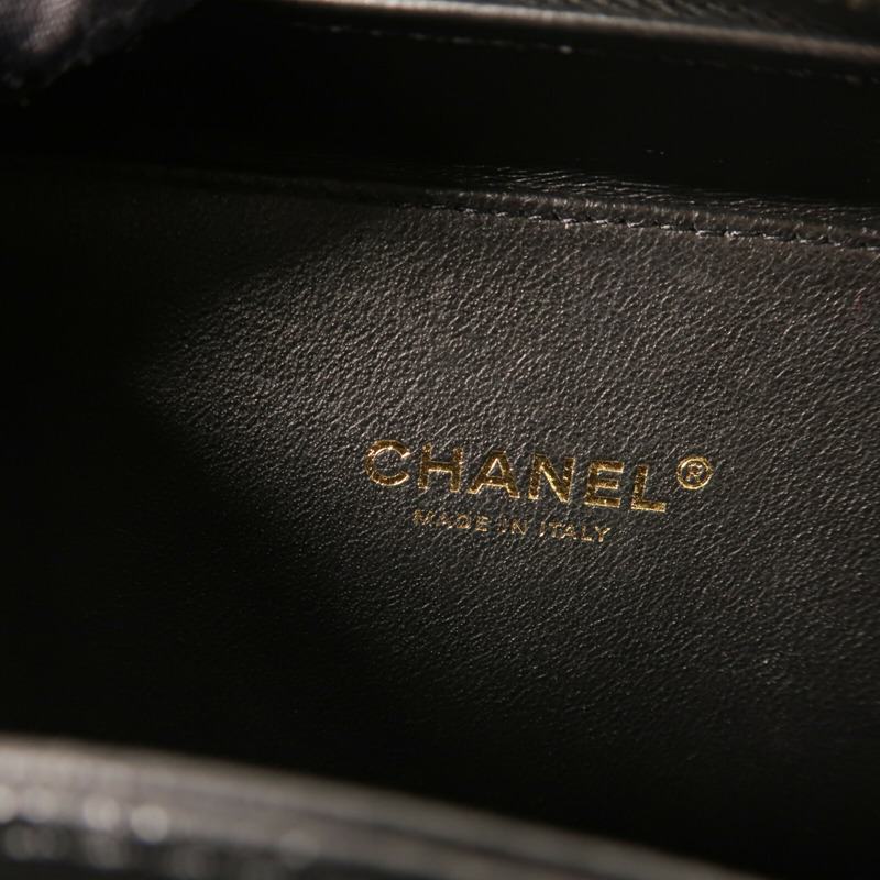 CHANEL 牛皮皮革Vanity 17cm金扣鏈帶手挽肩背兩用袋-14