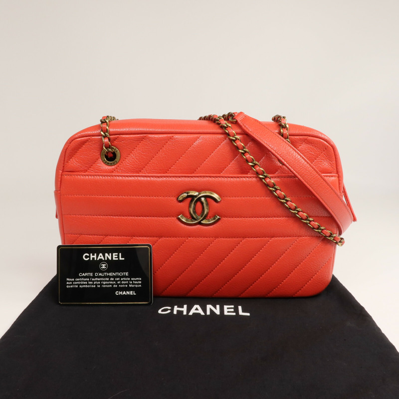 CHANEL 牛皮皮革Camera Bag金扣鏈帶肩背袋-19