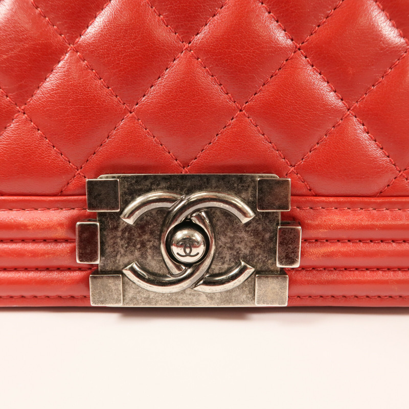 CHANEL 牛皮皮革Boy 25銀扣鏈帶肩背袋-9