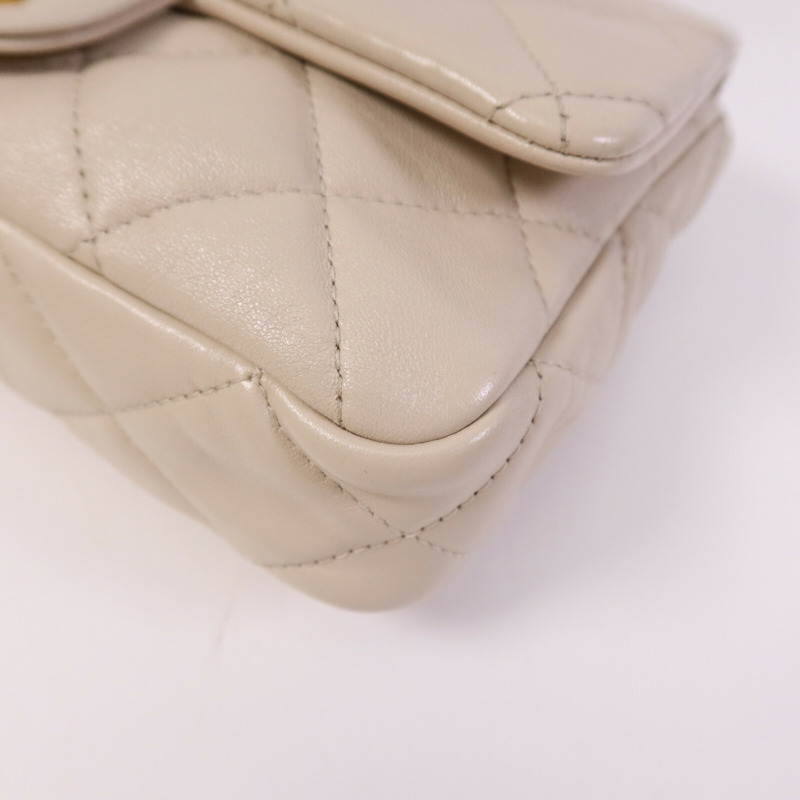 CHANEL 牛皮皮革Chain Shoulder金扣肩背袋-9