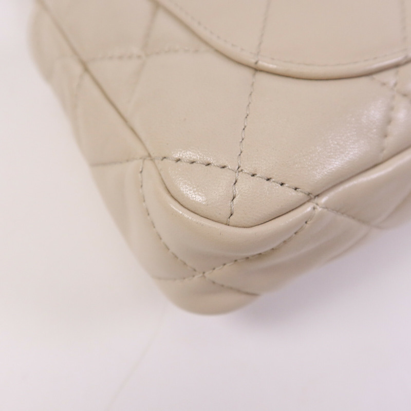 CHANEL 牛皮皮革Chain Shoulder金扣肩背袋-12