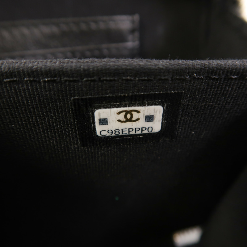 CHANEL 牛皮皮革Vanity Case金扣鏈帶手挽肩背兩用袋-6