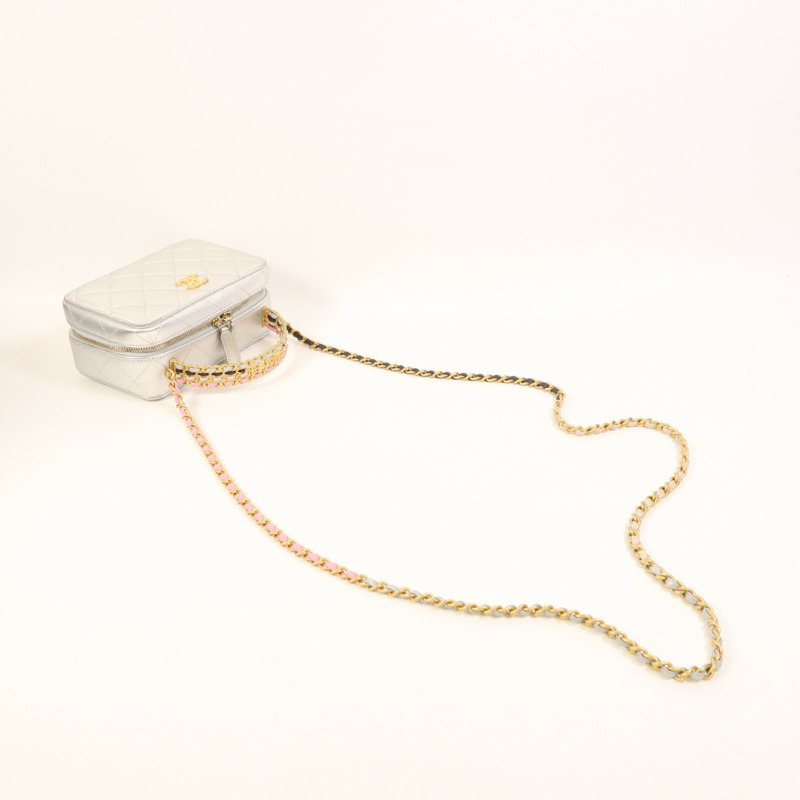 CHANEL 牛皮皮革Vanity Case金扣鏈帶手挽肩背兩用袋-7