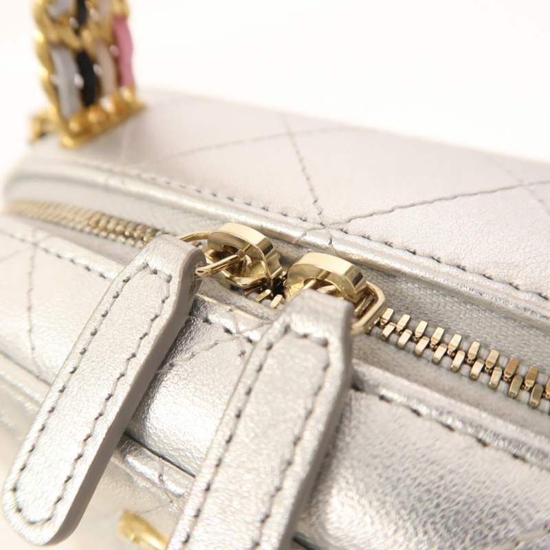 CHANEL 牛皮皮革Vanity Case金扣鏈帶手挽肩背兩用袋-15