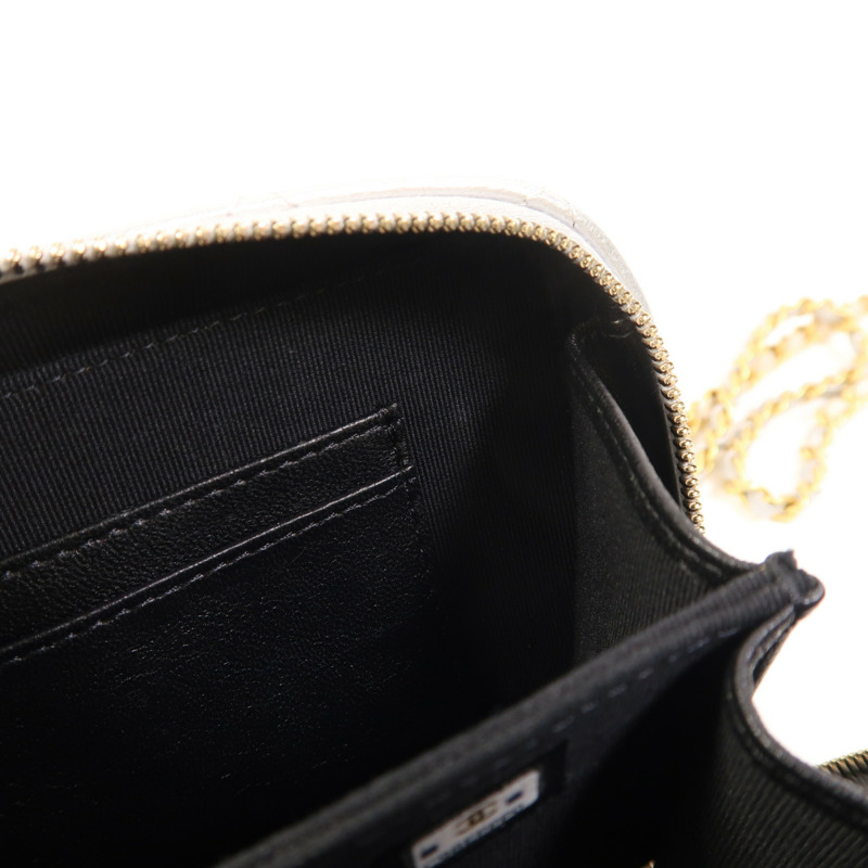 CHANEL 牛皮皮革Vanity Case金扣鏈帶手挽肩背兩用袋-16