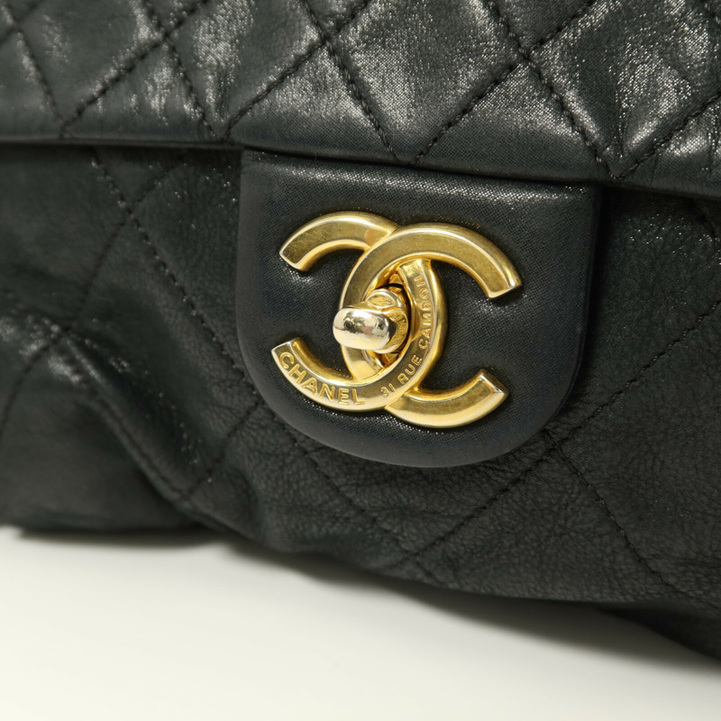 CHANEL 牛皮皮革Chain Shoulder金扣鏈帶肩背袋-10