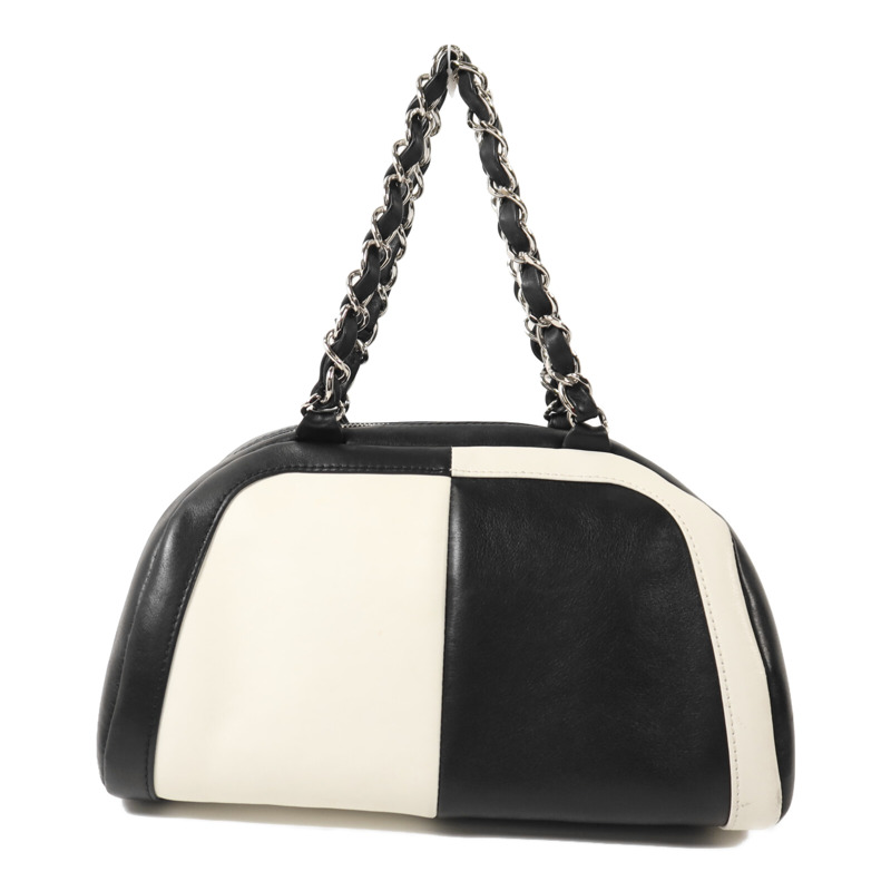 CHANEL 羊皮皮革Boston Bag銀扣鏈帶手挽袋-1