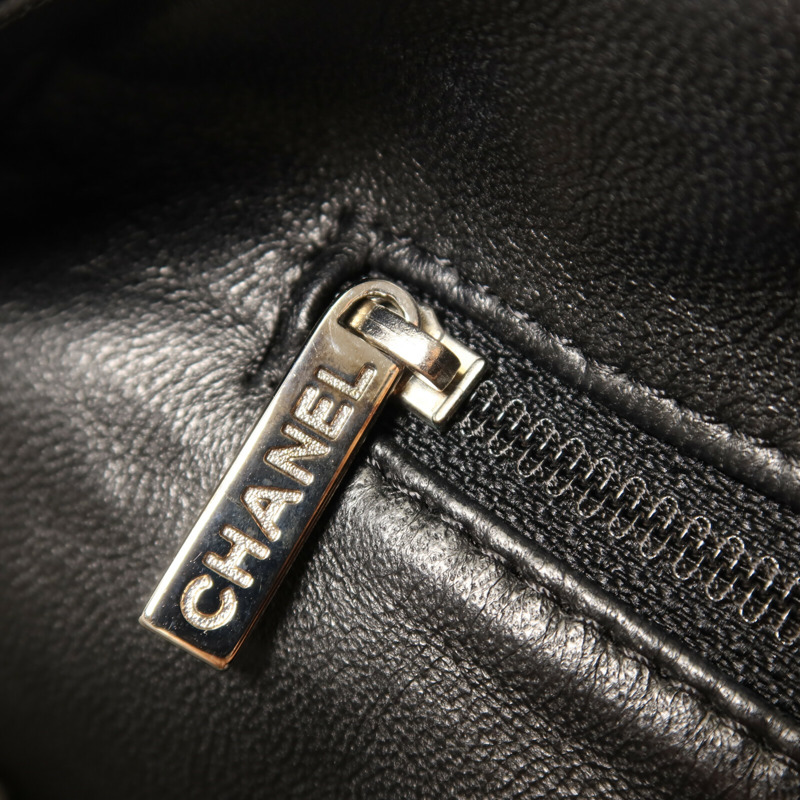 CHANEL 羊皮皮革Boston Bag銀扣鏈帶手挽袋-16
