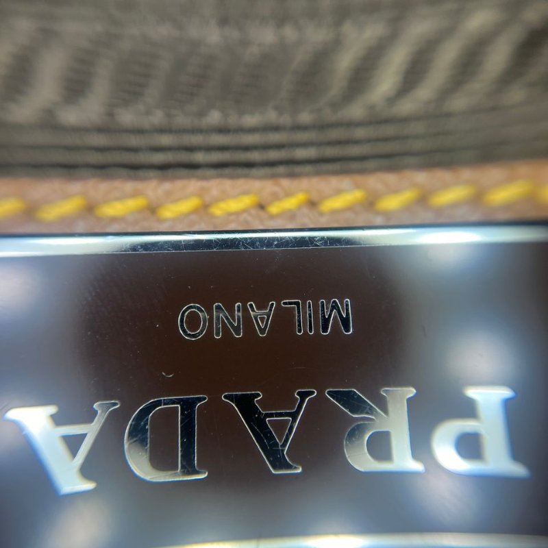 Prada 尼龍郵差包-15