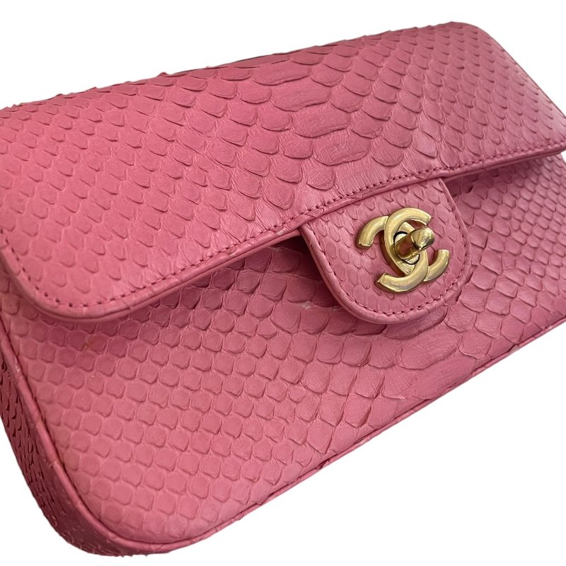 CHANEL 香奈兒 A69900 CF 20 口蓋包 蟒蛇皮 粉色 金釦-10