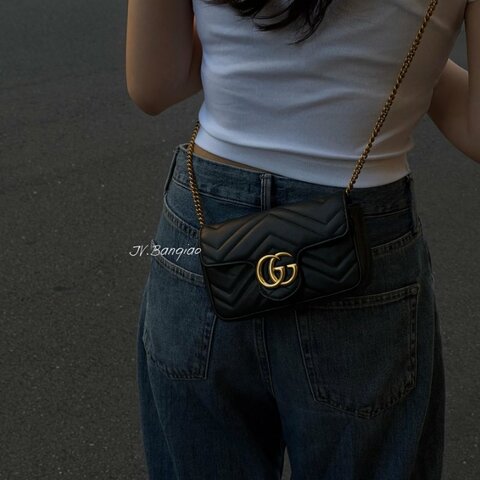 Y1976-GUCCI Marmont黑牛皮金釦迷你鍊條斜背包476433