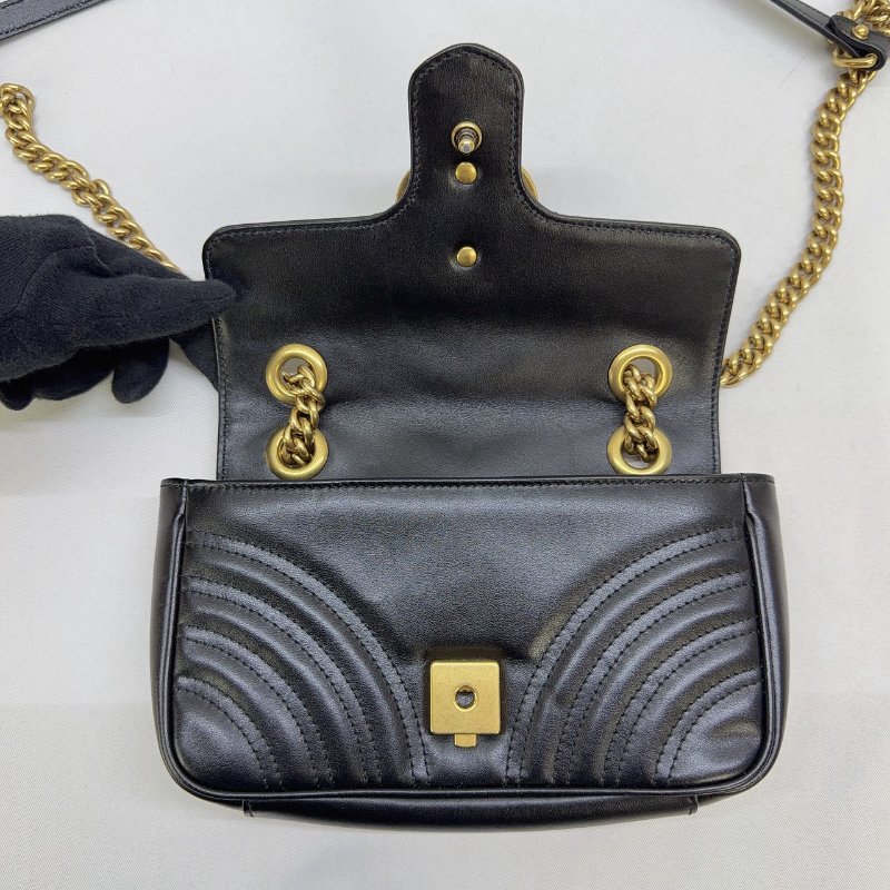 GUCCI GG Marmont小型肩背包-4