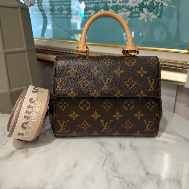 LV 原花Cluny Mini金釦下蓋手提肩斜背包M46055-0