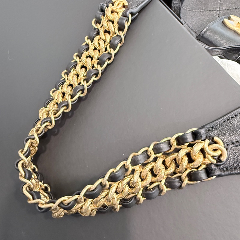 Chanel✨2025P黑色嬉皮小號hobo 包肩背包-6