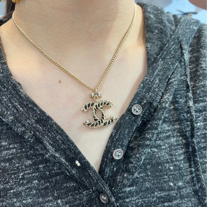 全新 香奈兒 Chanel 24K皮穿鏈 雙C logo 項鏈-3