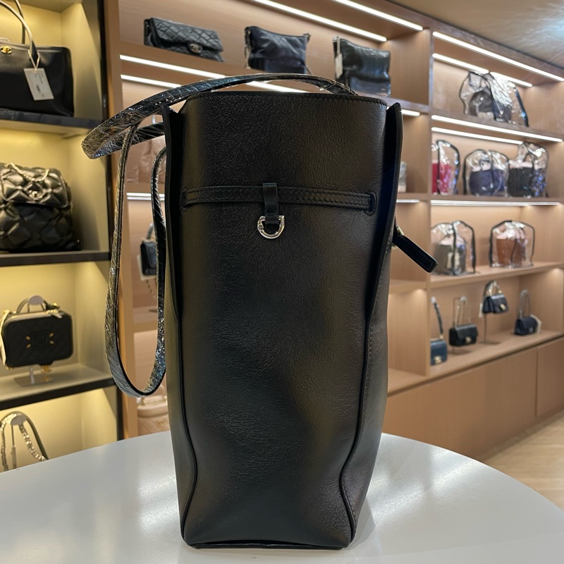 Givenchy 纪梵希 VOYOU Tote，黑色托特包，可以手提可以腋下，秦岚同款 下單請咨詢獲取更多細節-2