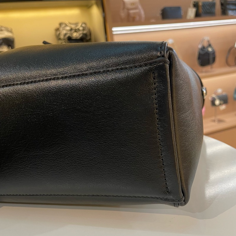 Givenchy 纪梵希 VOYOU Tote，黑色托特包，可以手提可以腋下，秦岚同款 下單請咨詢獲取更多細節-6